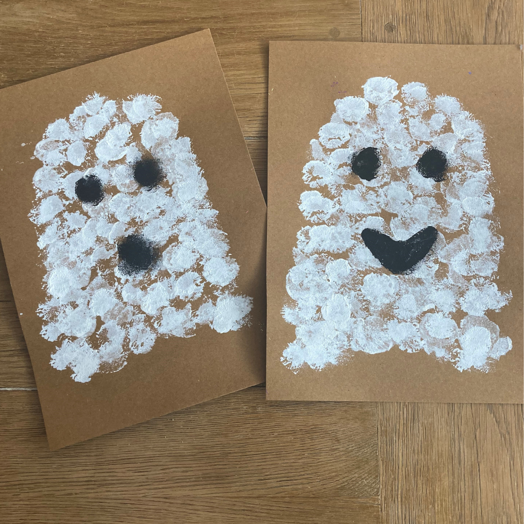 Pom pom ghosts